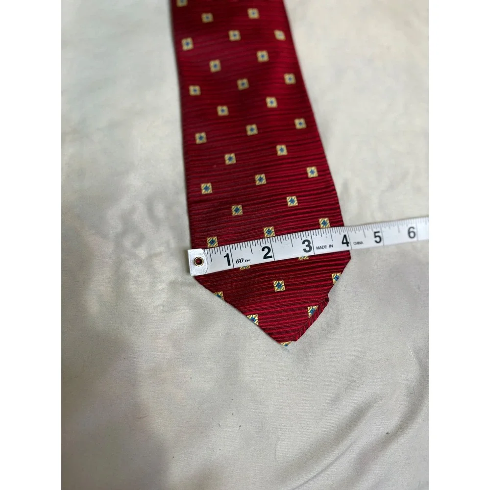 Brioni‎ Silk Necktie Red Textured Square Geometric Italian Menswear 60